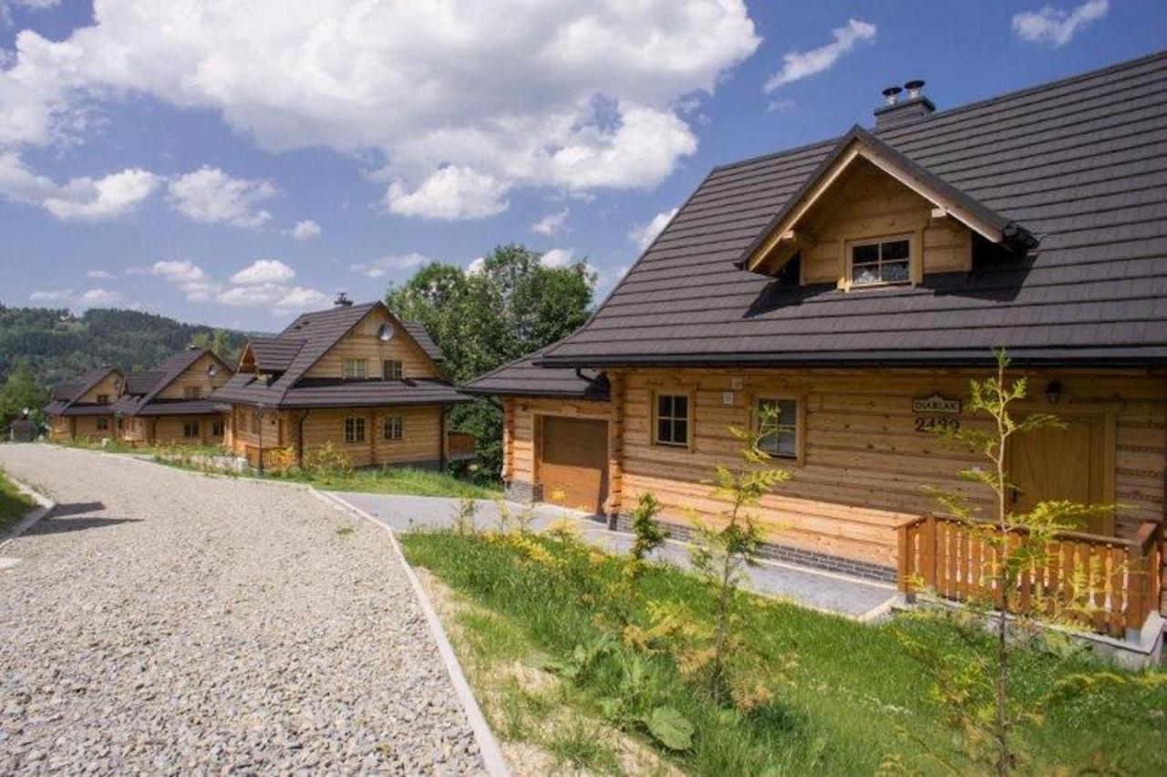Mosorny Park Drewniane Komfortowe Domki Caloroczne Zawoja Exterior foto